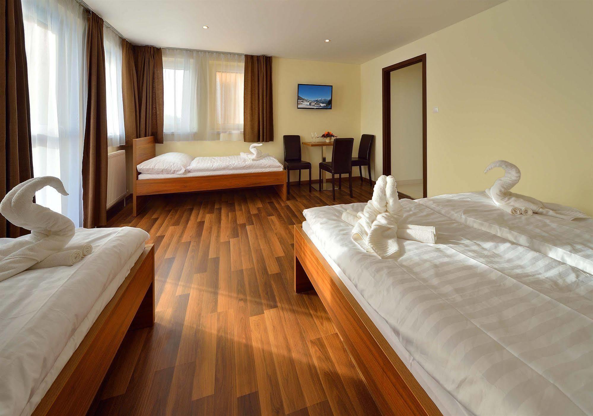 Villa Gloria Rooms & Apartments Donovaly Exterior photo