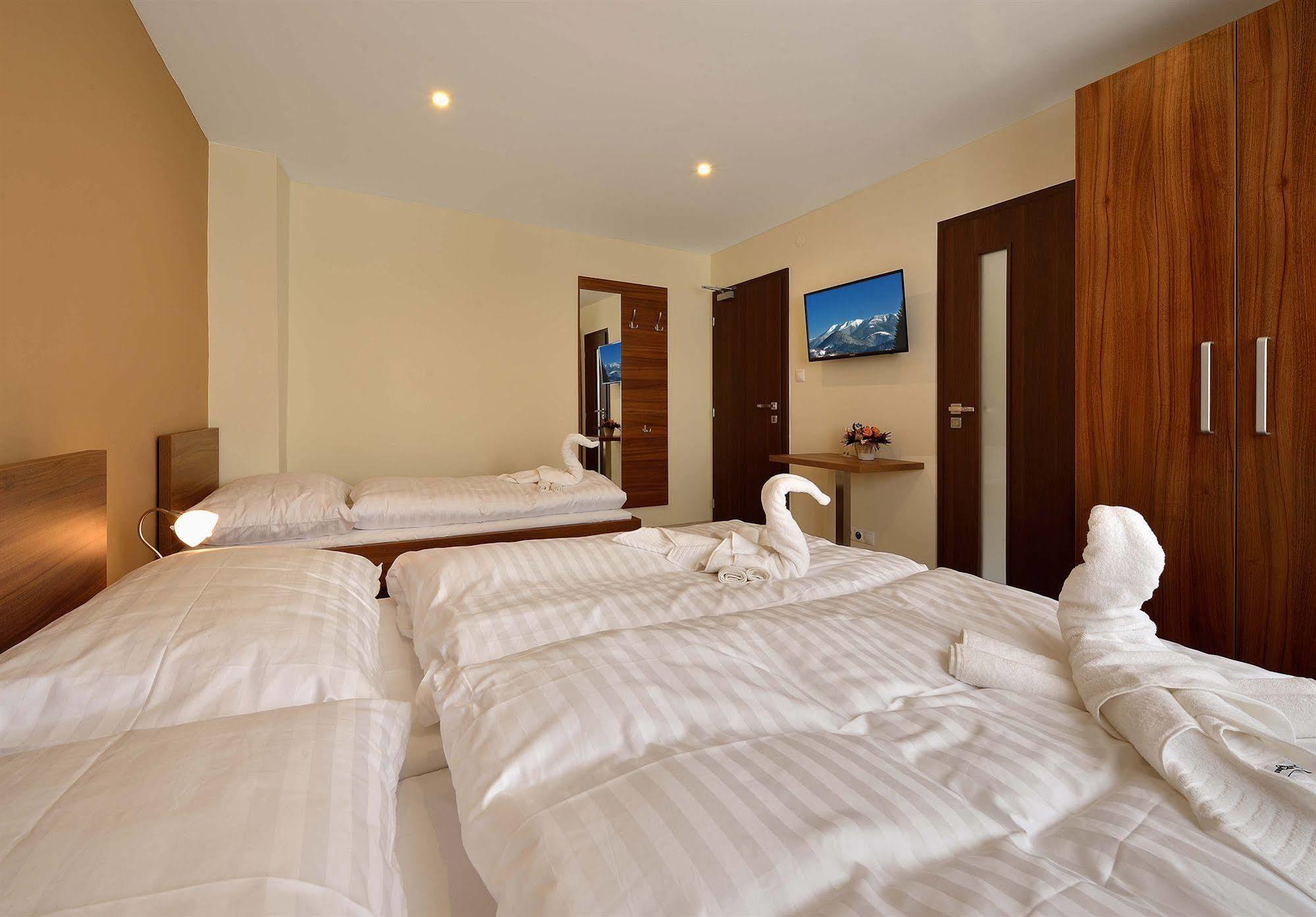Villa Gloria Rooms & Apartments Donovaly Exterior photo